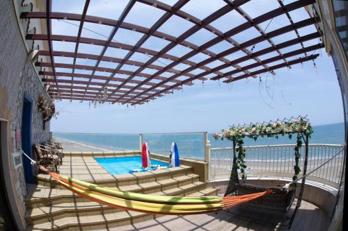 Swimming pool, Nhar Accommodation House in Sohar