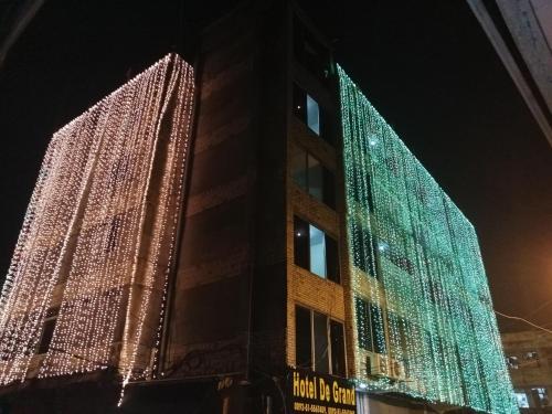 酒店外观, 德格兰德酒店 (HOTEL DE GRAND) in 拉瓦尔品迪