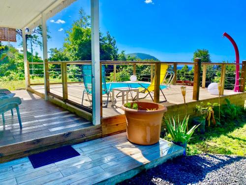 BUNG À ZIOTTE (BUNG A ZIOTTE) in Deshaies