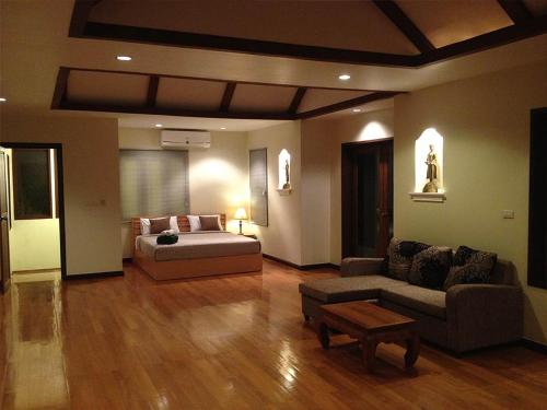 Villa Chaya — Photo 3