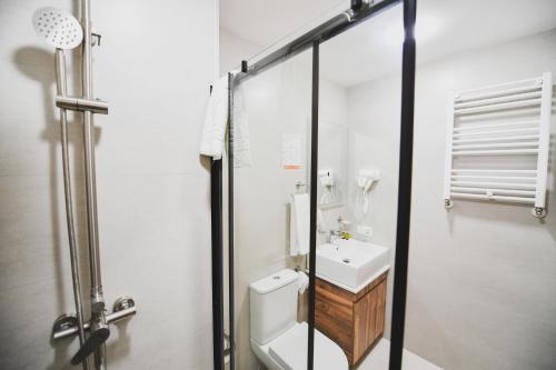 363025566 Address Boutique Hotel