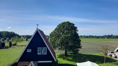  Hermans huisje: het mooiste uitzicht van Twente?, Pension in Haaksbergen bei Rekken