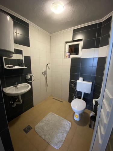 House Enio - image 2