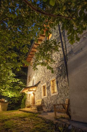 La casa del bosco in Camerata Cornello
