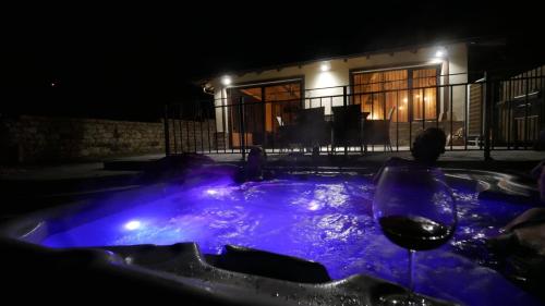 Karstais baseins, Cozy House Bohot Relax, Къща за гости Бохот Релакс in Hotnitsa