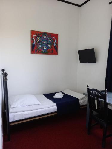 1 twin bed