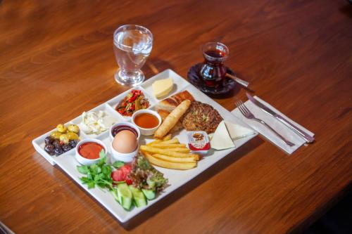 AKCAKOCA EFTELYA BUTİK OTEL - image 2