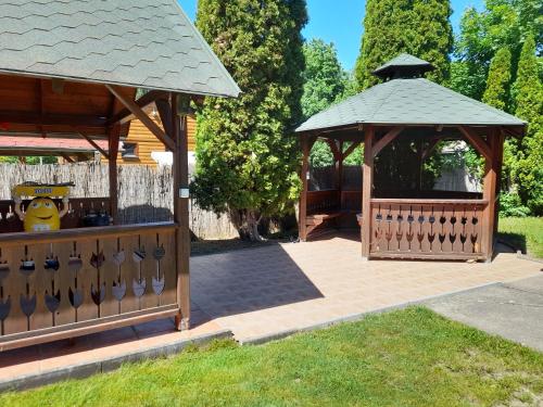 Ozike Apartmanhazak in Bogács