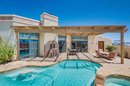 VISTA DEL HAVASU- Home with Beautiful Views & Backyard Oasis