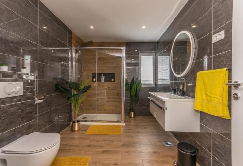 Superior Apartment image 5