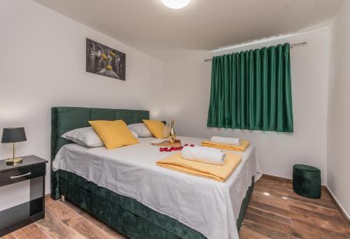 Superior Apartment image 8