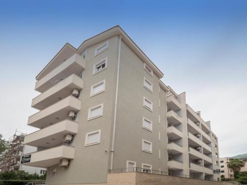 Marea Apartments Budva - image 5
