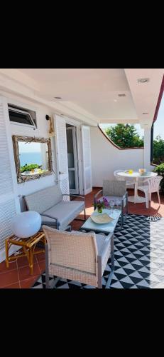 Terrazzo sul mare gîte à louer Papaglionti