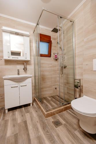 Well-appointed bathrooms