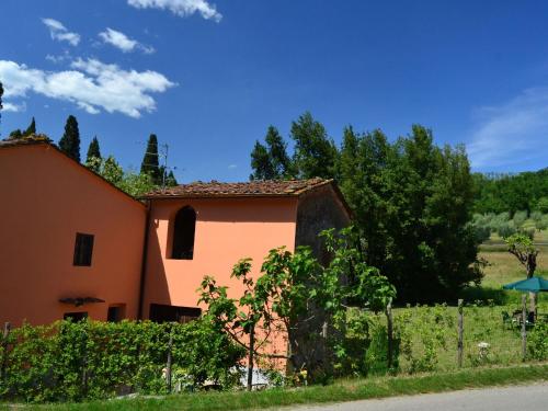 Centrally located for the cities of art in Tuscany in a picturesque area