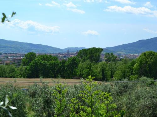 Centrally located for the cities of art in Tuscany in a picturesque area