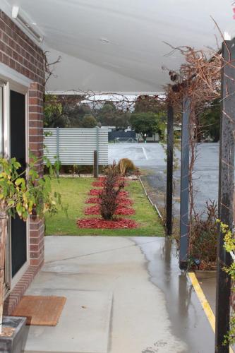 Išorė, Chalambar Motel in Araratas