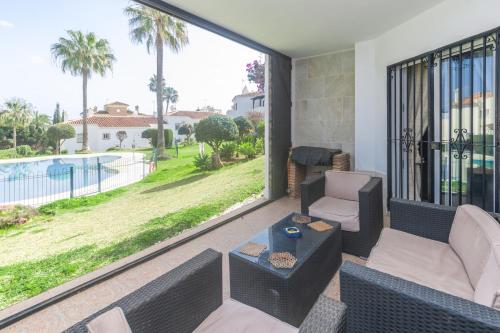 Charming 3BR Townhouse w/ terrace & swimming pool gîte à louer Riviera del Sol