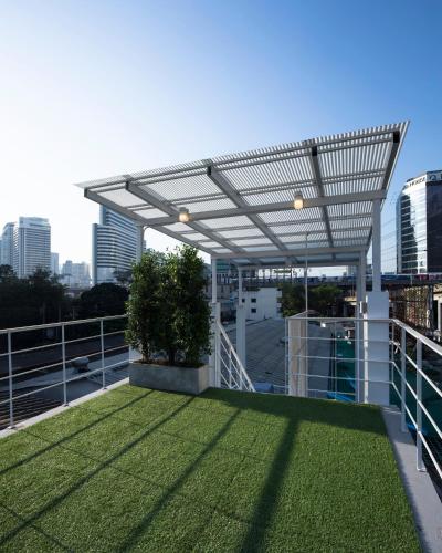 オン ザ ベッド ホステル