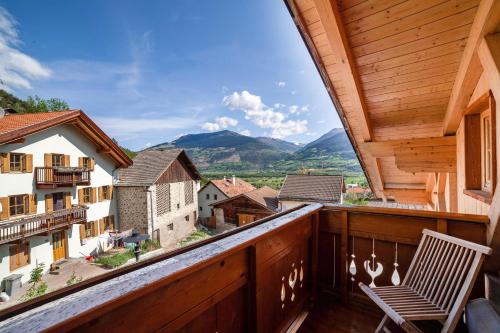  Hof am Schloss Apartement Lärche, Unterkunft in Montechiaro