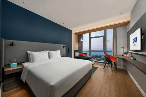 Holiday Inn Express Beihai Silver Beach, an IHG Hotel