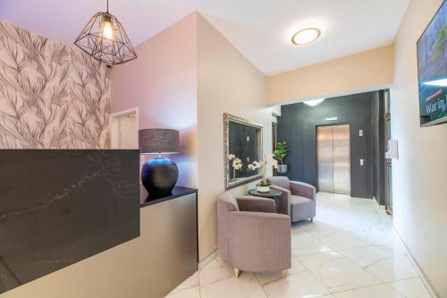 Lobby, N1 Hotel Rotten Row Harare in Harare