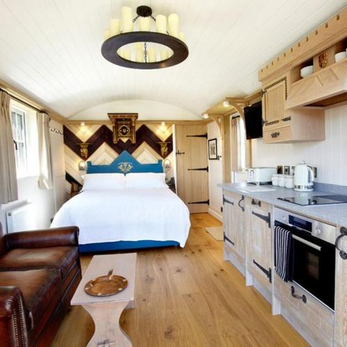 廚房, Hornington Manor Luxury Shepherd Huts in 約克郊區