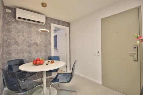 Facilities, Cozy and stylish 1-bedroom apartment in Netanya