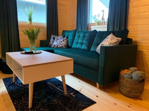 2 bedrooms, 4 beds