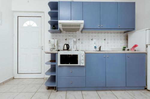 Asterina Seaside Apartments - image 8
