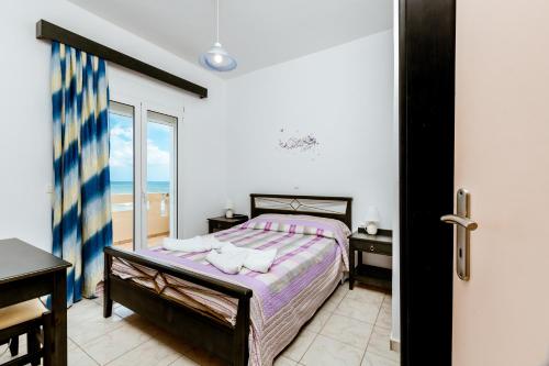 Asterina Seaside Apartments - image 4