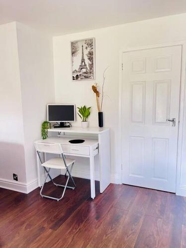 Mayfair Place - Cosy 3 Bedroom House with Free Parking, Birmingham (foto 7)