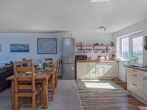 Iekārtas, Sea View Apartment in centre of Rhosneigr - Pass the Keys in Rhosneigr