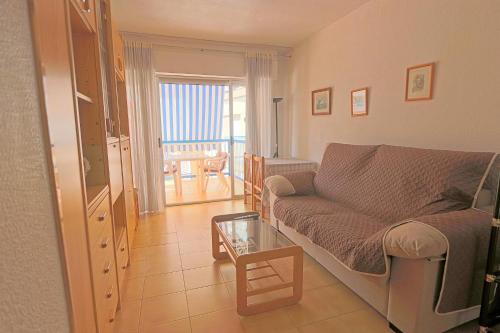 One-Bedroom Apartment image 2