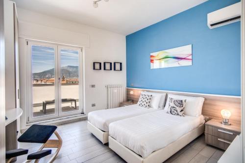 Three-Bedroom Penthouse Apartment image 10