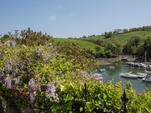 Creekside House Creekside House