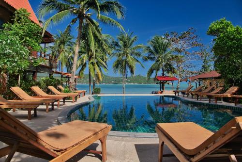 Longtail Beach Resort เกาะพะงัน