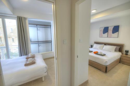 Brand new and tastefully furnished 2 bedroom apartment DDIF1-2