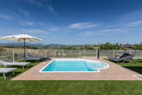Swimming pool, Casa Grazia in San Giorgio Di Pesaro