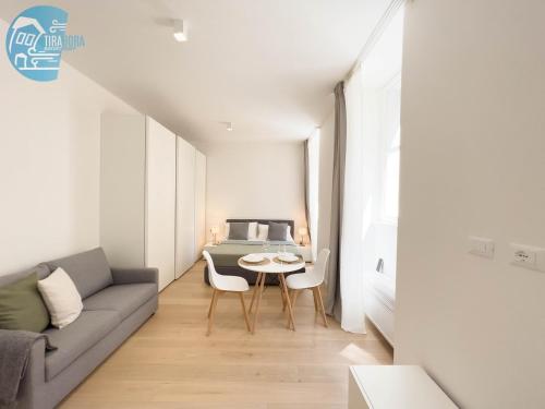  Cavana 4 Tirabora Short Rent in Triest