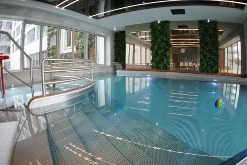 Piscina, Apartament GOLD in Uzdrowiskowa