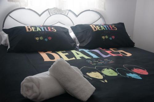 CASA BEATLES DEL VALLE