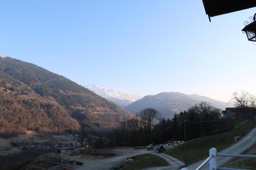 maison du haut de FREYDON ambiance Montagne