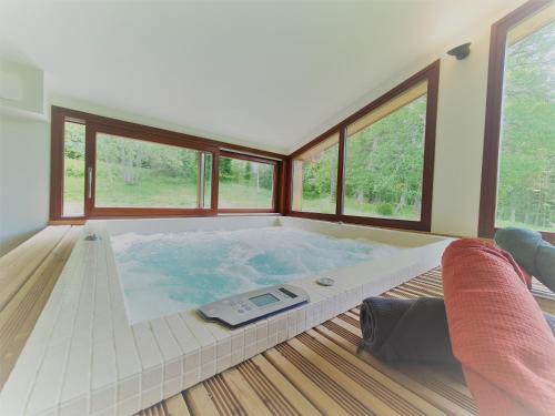 Auberge De La Croix Perrin - image 14