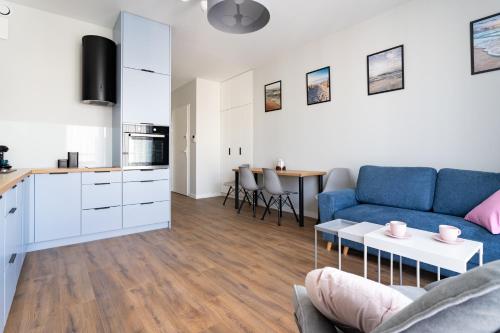 One-Bedroom Apartment image 3