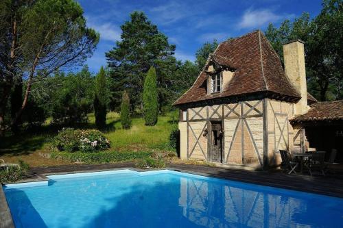 Propriété familiale en Dordogne gîte à louer Boussitran