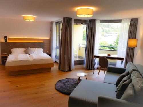 1 queen bed