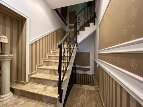 Hotel Boutique Cathedral Plaza Residences room for rent downtown 4