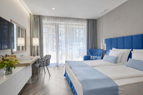 363172307 Viva Mare Beach Hotel by Santa Marina