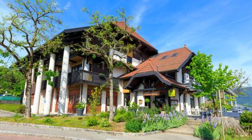 Logis hôtel Annecy nord / Argonay